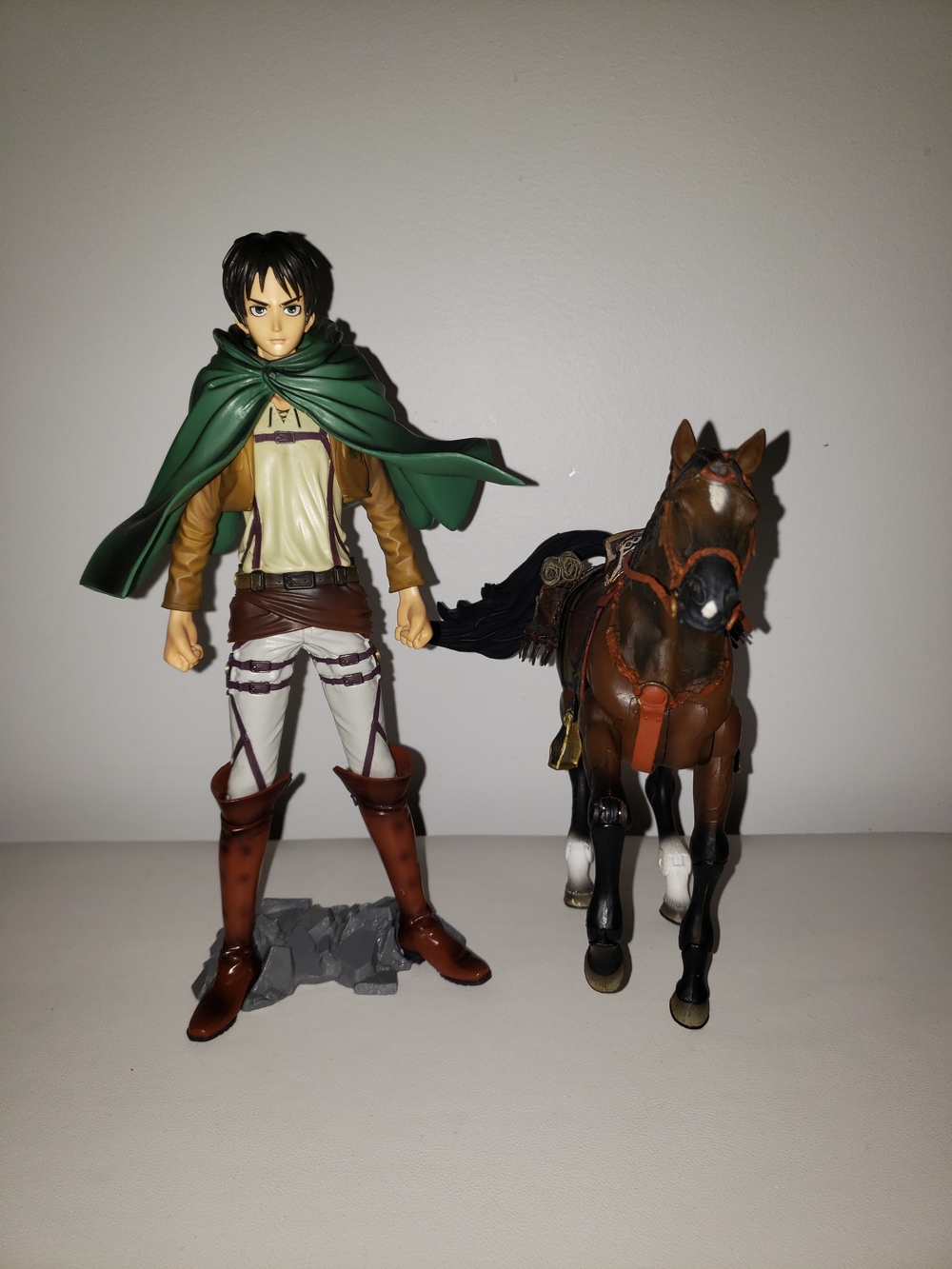 Eren Attack On Titan Anime Action Figure with Brown Horse Toy Set